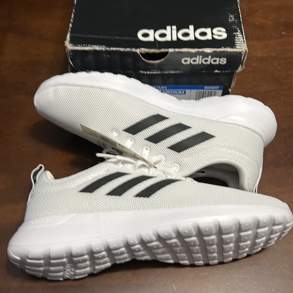 Adidas - Picture 3 of 3